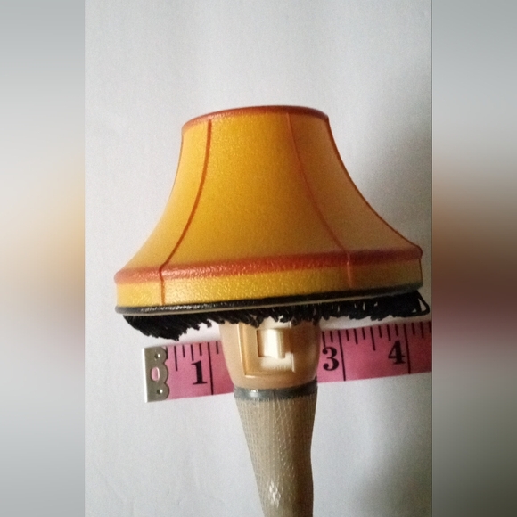 Leg Lamp Night Light - Picture 10 of 11